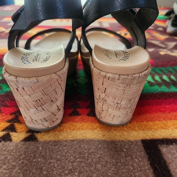 Kork-Ease Wedge Sandal - US 9 - Picture 5 of 6